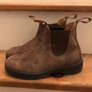 Brown suede 550 Blundstones